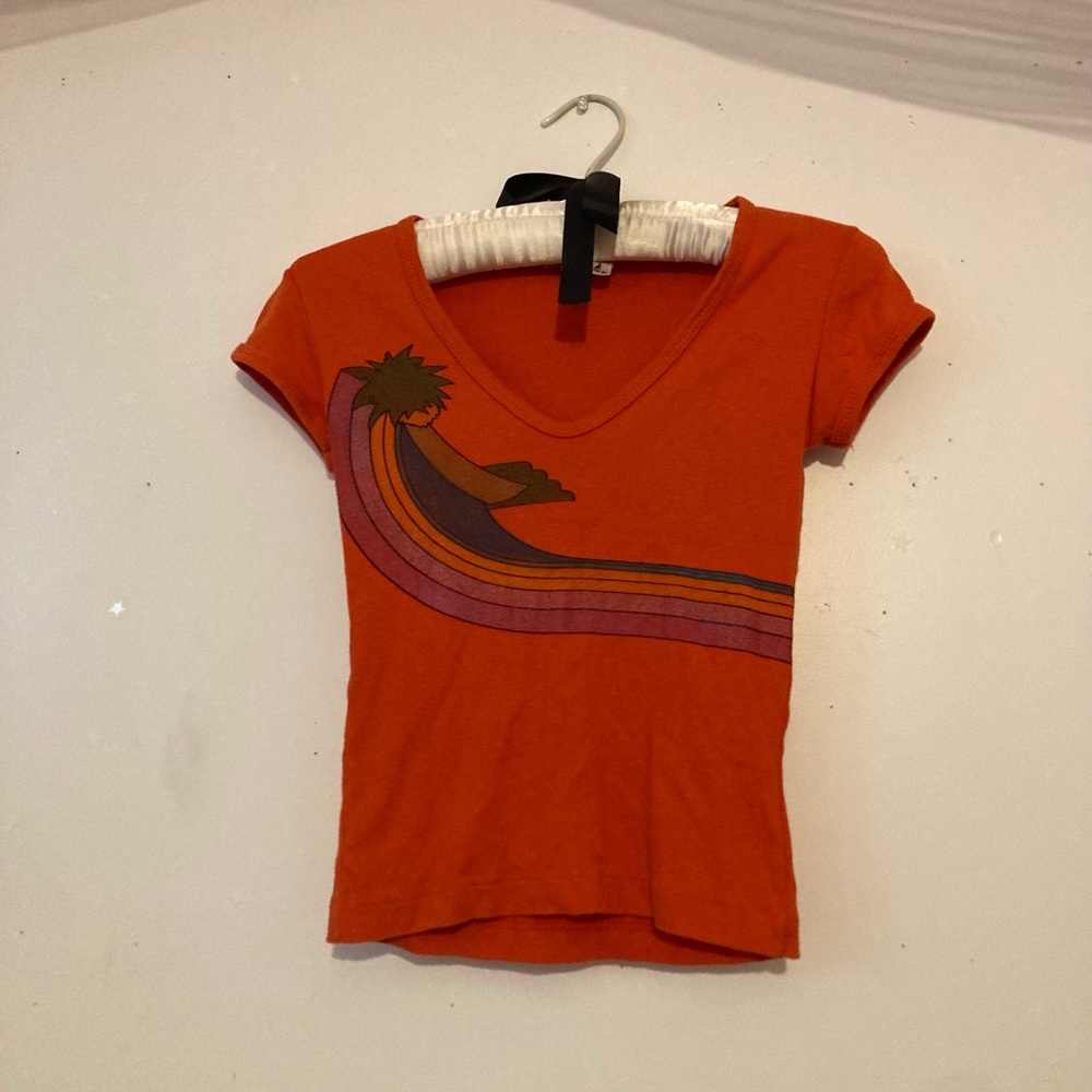 70s red graphic baby tee